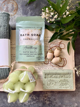 Evergreen Gift Box