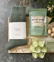 Evergreen Gift Box