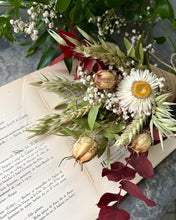 Festive Mini Bouquet