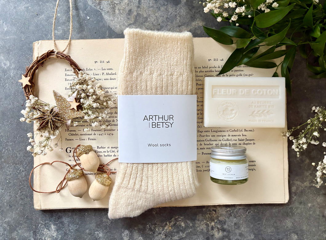 Winter Glow Gift Box