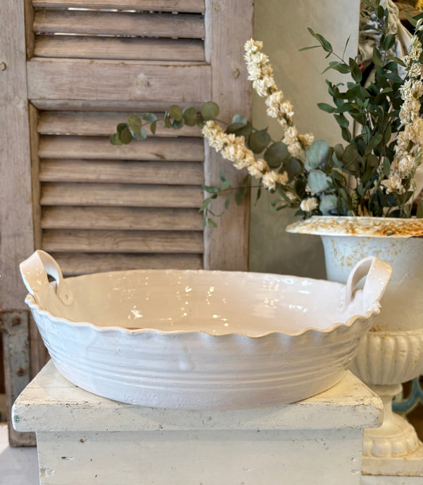 Ceramic Scalloped Serving Bowl