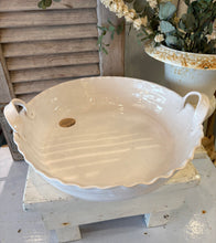 Ceramic Scalloped Serving Bowl