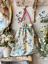 Vintage Floral Drawstring Bag